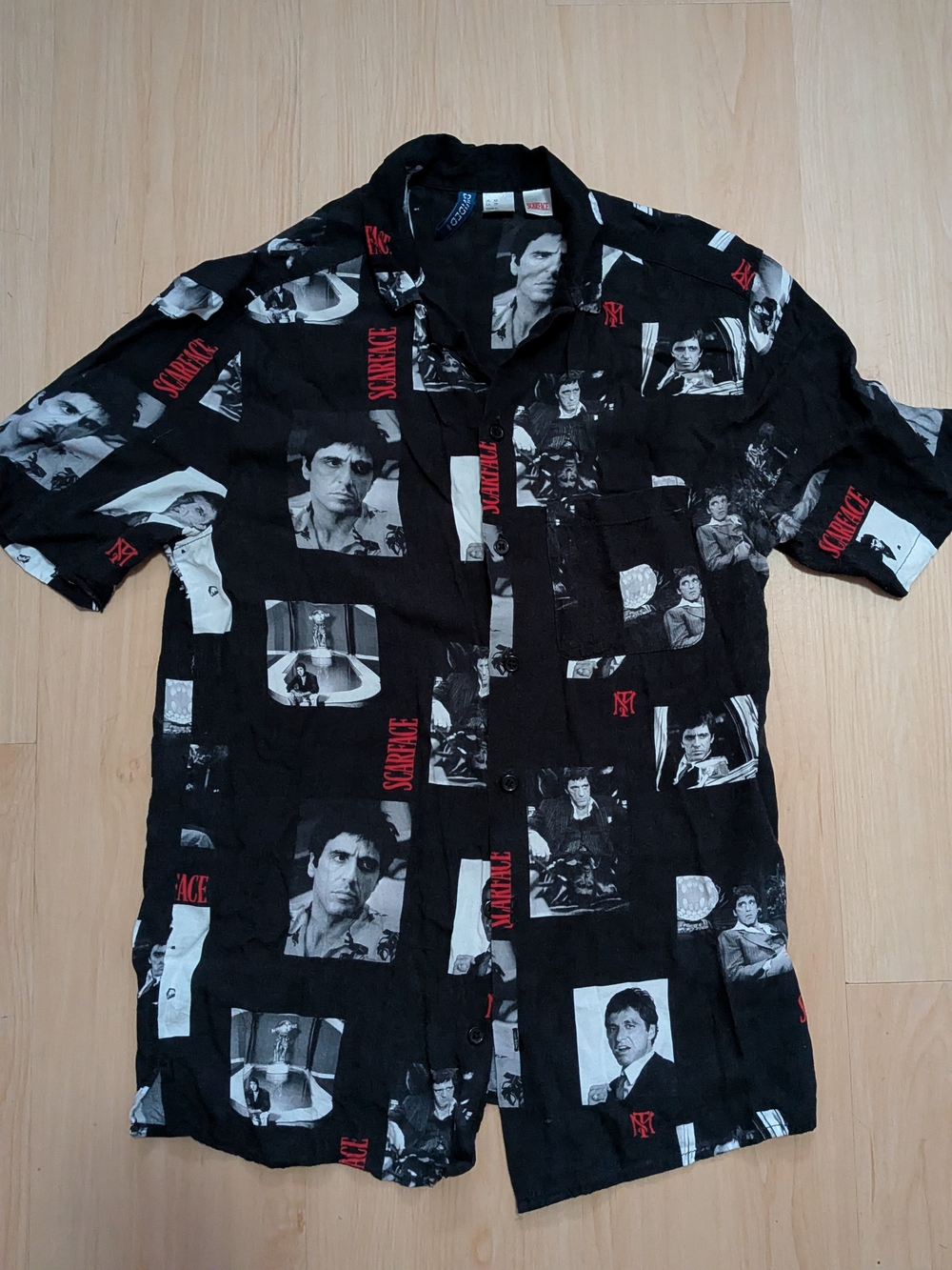 Scarface Tony Montana H&M Black Button-Up Shirt Men’s/Women’s XS All-Over Print